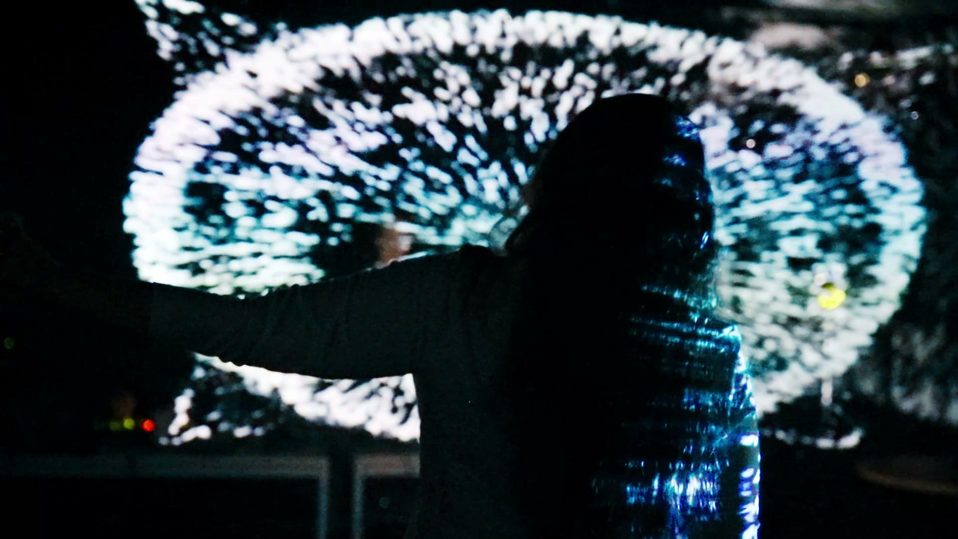 Currents — audiovisual vocal installation, Kulttuuritalo 2024